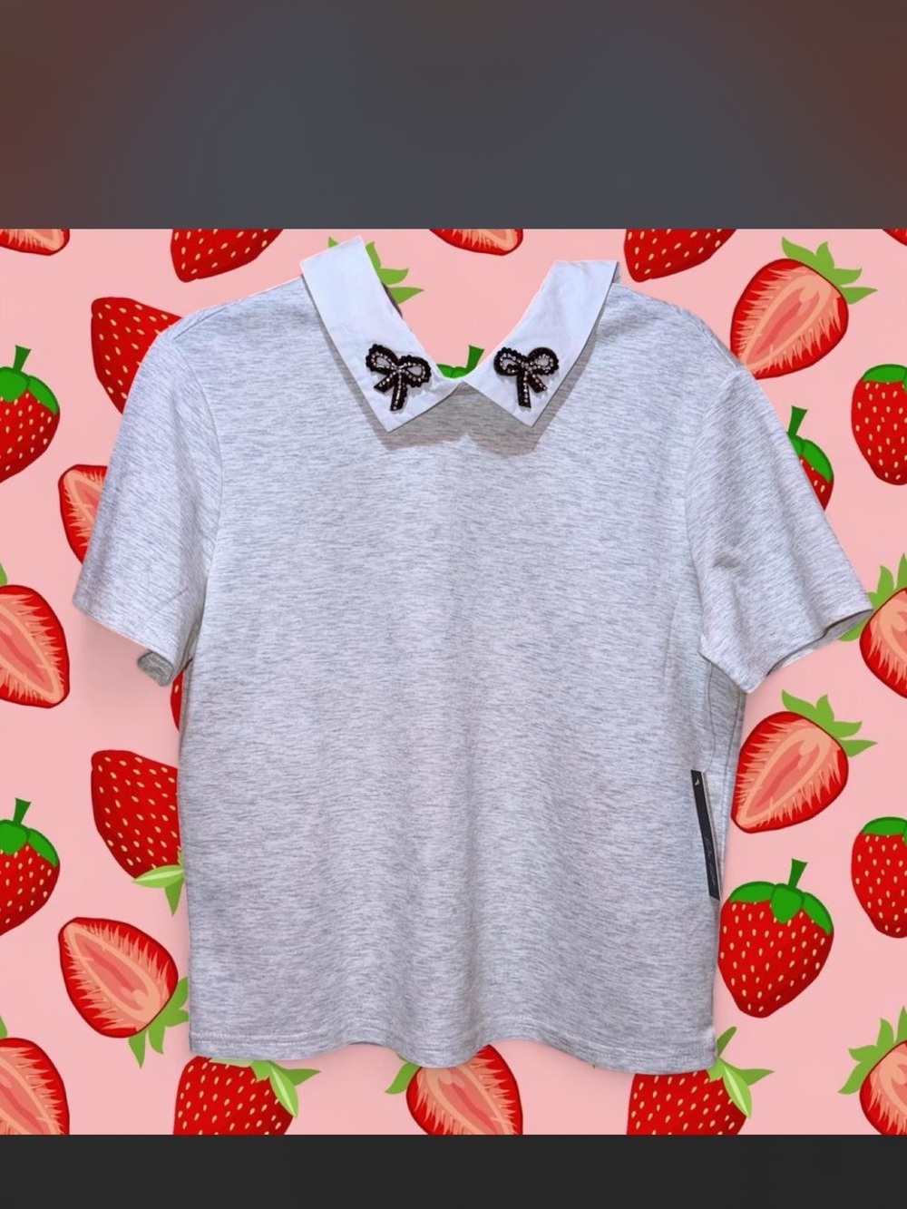 Light Gray Short Sleeve Top with White Peter Pan Collar and Bow Accents